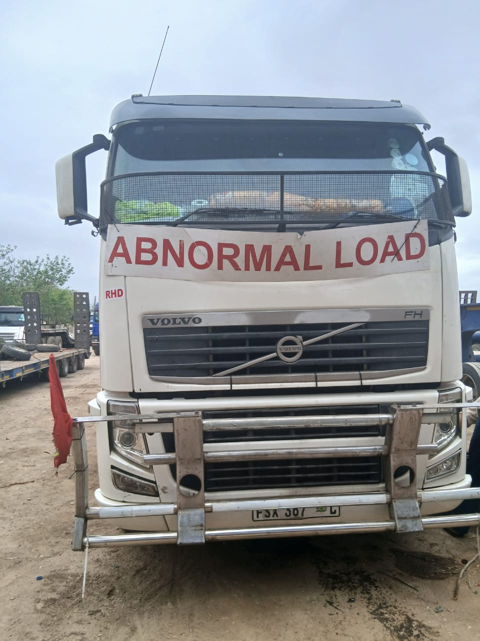Abnormal truck